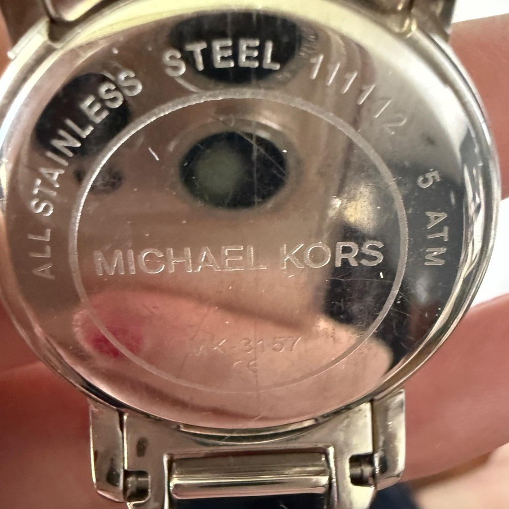 Michael Kors MK3157 Silver‎ Dial Stainless Steel Women's 34mm Watch - Picture 9 of 9